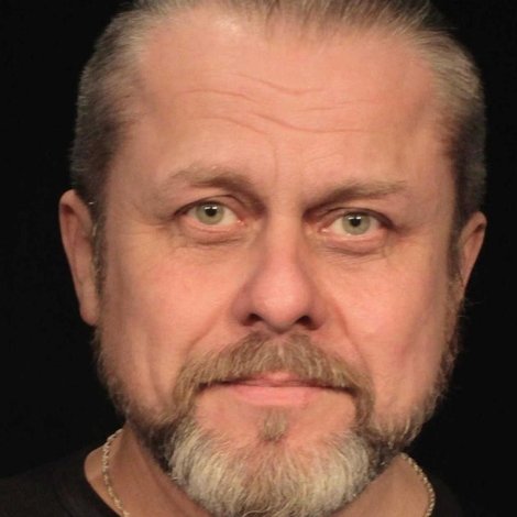 Artur Musikhin