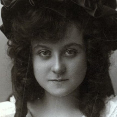 Anna Laughlin