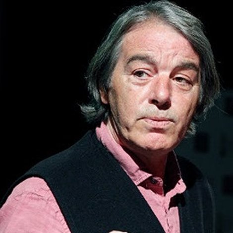 Sé Merry Doyle