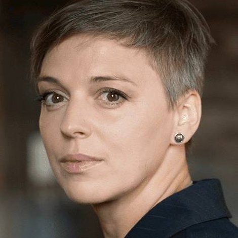 Nelly Uvarova