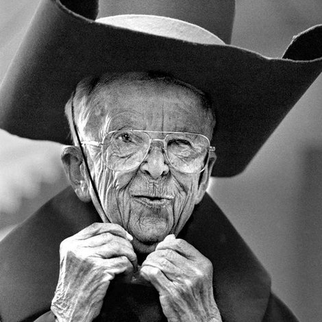Meinhardt Raabe