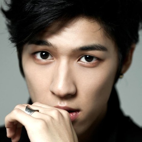 Baek Seung-Heon