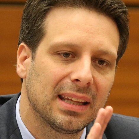 Guillaume Long