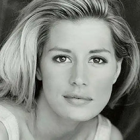 Rowanne Brewer