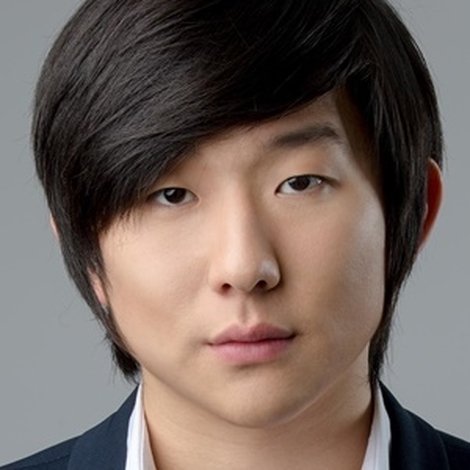 Pyong Lee