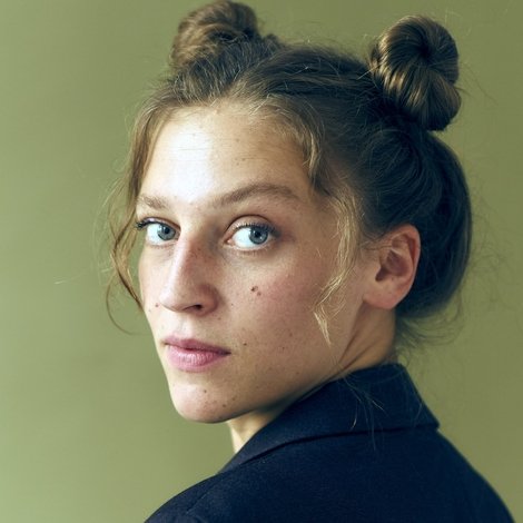 Laura-Sophie Warachewicz
