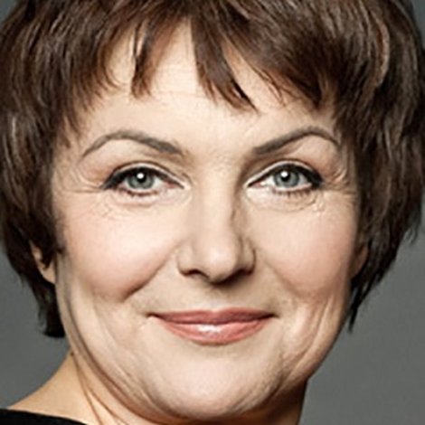 Yelena Charkviani