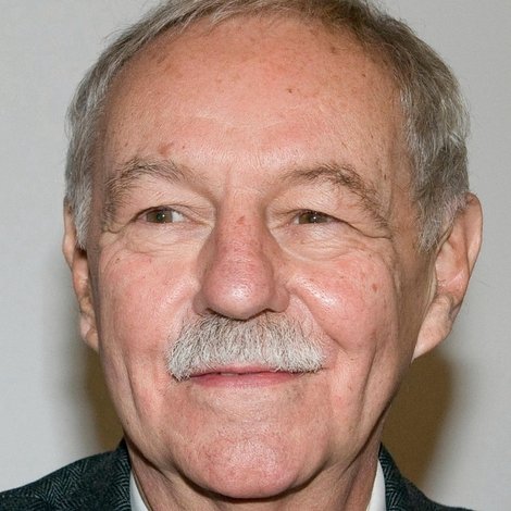 Eduardo Mendoza