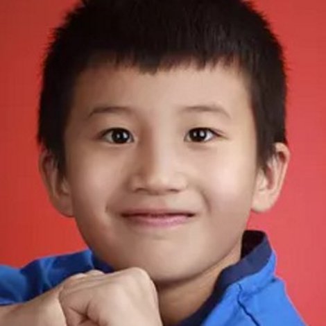 Ziqian Liu