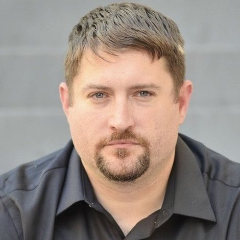 Elliott Carr