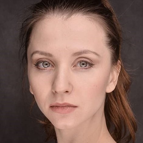 Anna Tikhomirova