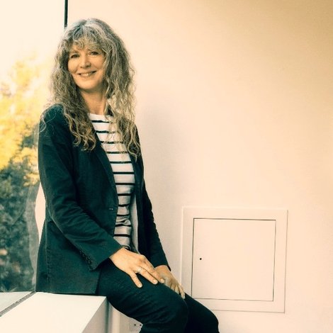Claire Lindley