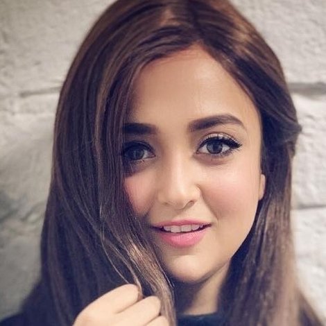 Monali Thakur