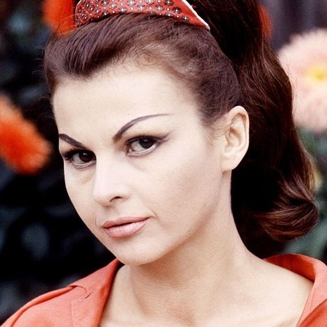 Nadja Regin