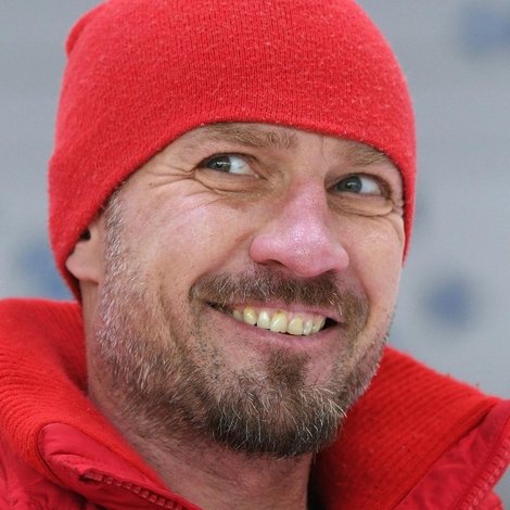 Roman Kostomarov