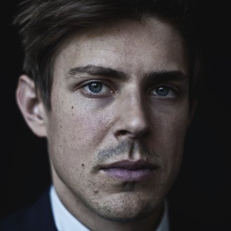 Chris Lowell