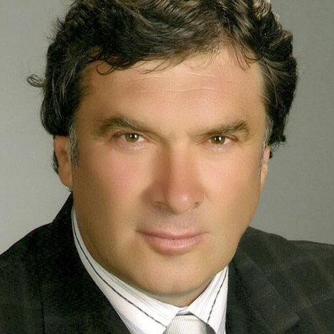 Tarık Tarcan