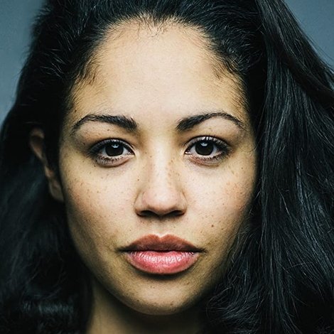 Riann Steele