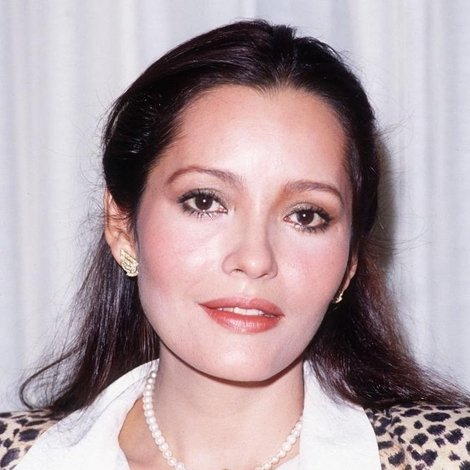 Barbara Carrera