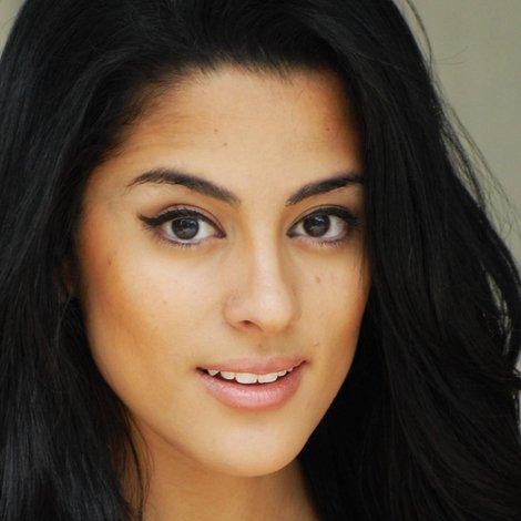 Carmela Zumbado