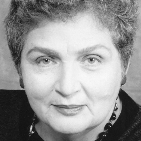 Lola Pashalinski