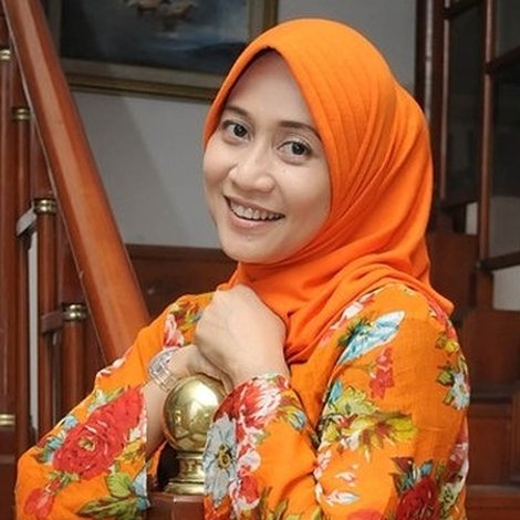 Meidiana Hutomo