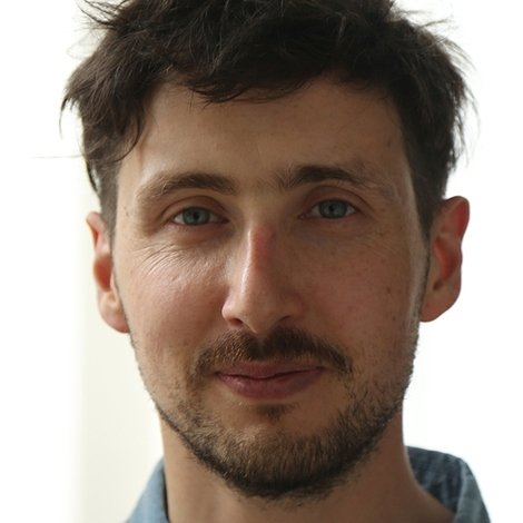 Cristóbal León