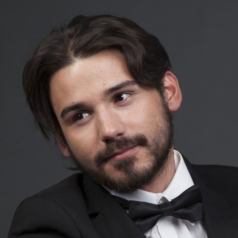 Max Favreau