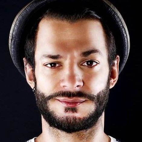 Stefano MandalĂ