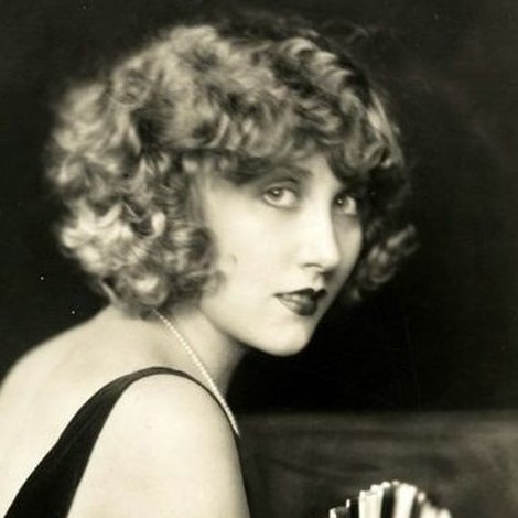 Helen Lee Worthing
