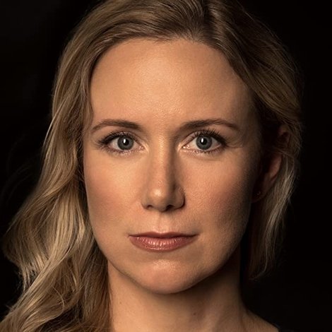 Laura Ault