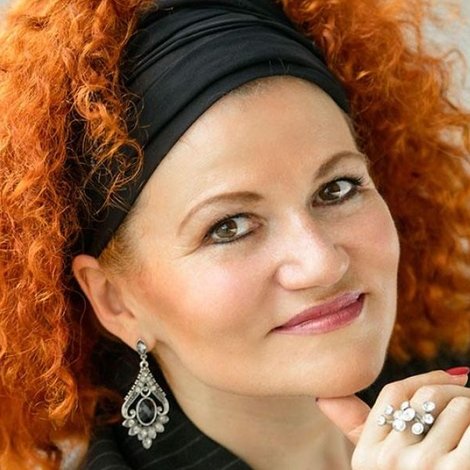 Brigitte Oelke