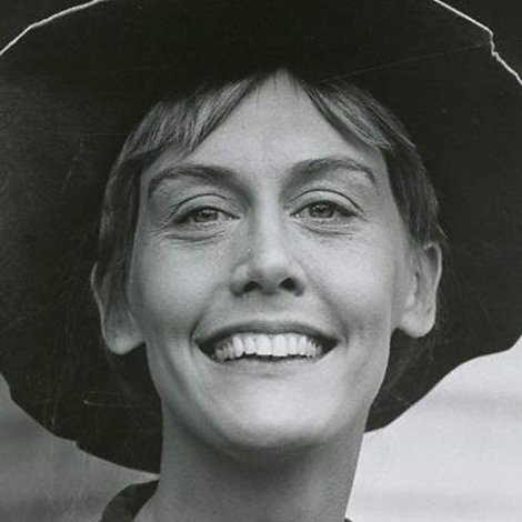 Carol Worthington