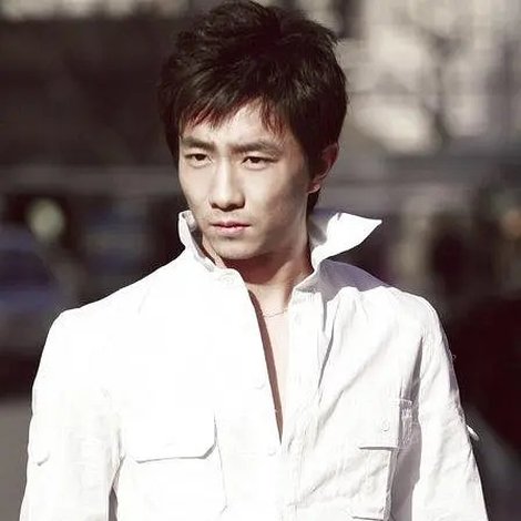 Yinglong Zhao