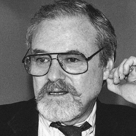 Alan J. Pakula