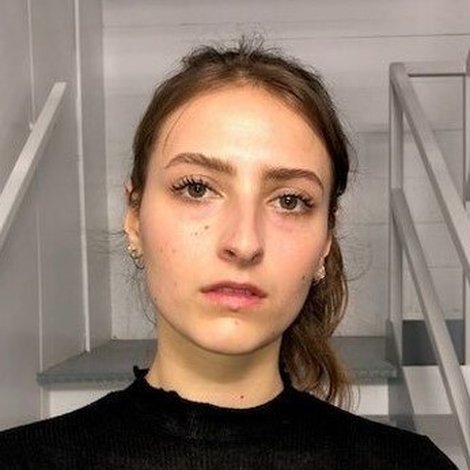 Anna Collins