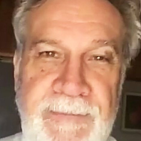 Carlos Mena