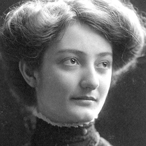 Roberta Wilson