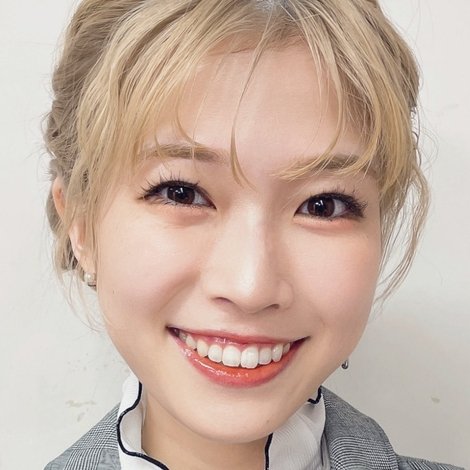 Yoshino Aoyama