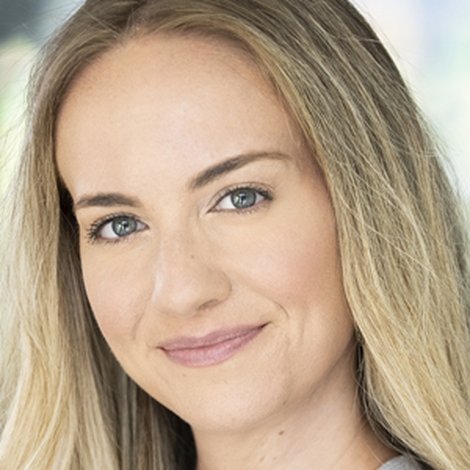 Naomi Hewer