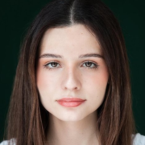 Mia Fernandes