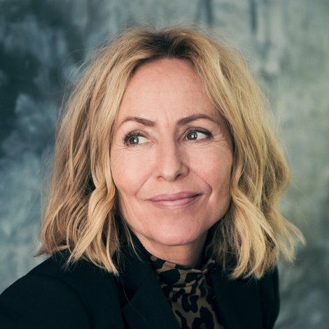 Angela Groothuizen