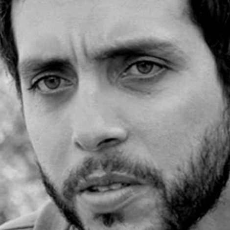 Carlos Flores Jr.
