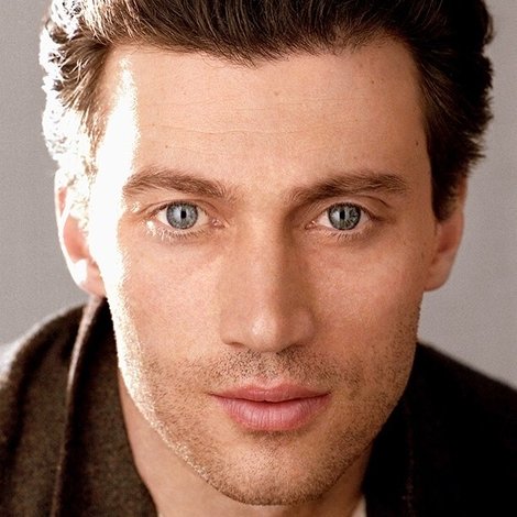 Bryce Pinkham