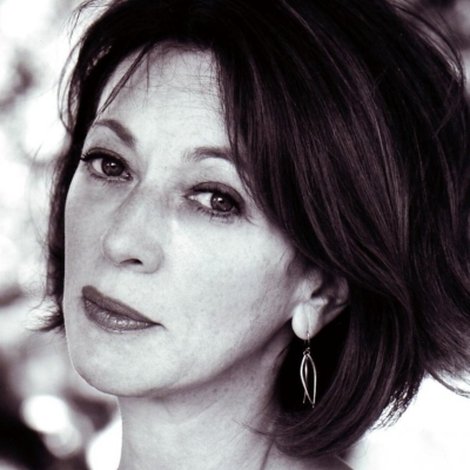 Marcia Firesten