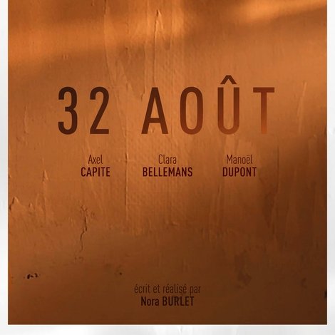 32 août