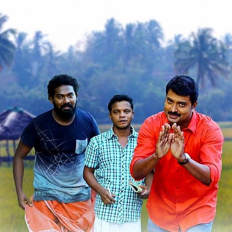 അങ്ങനെ തന്നെ നേതാവേ അഞ്ചട്ടെണ്ണം പിന്നാലെ