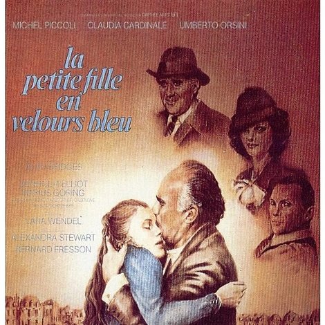 La Petite Fille en velours bleu