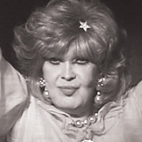 Madame Lauraine's Transsexual Touch