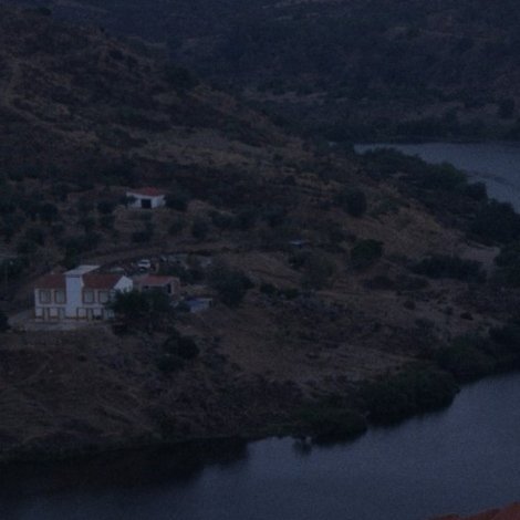 O Último Porto : Além das Pontes